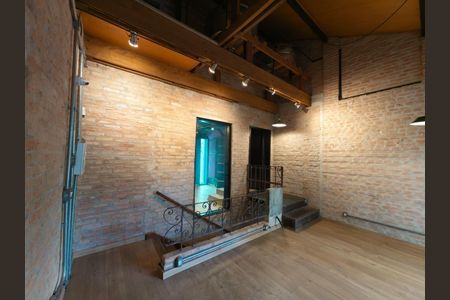 Casa para alugar com 230m², 2 quartos e 1 vaga Casa para alugar com 230m², 2 quartos e 1 vagaQuarto