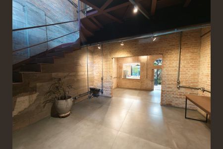 Sala de casa para alugar com 2 quartos, 230m² em Perdizes, São Paulo