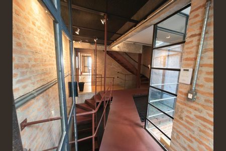 Casa para alugar com 230m², 2 quartos e 1 vaga Casa para alugar com 230m², 2 quartos e 1 vagaHall de Entrada