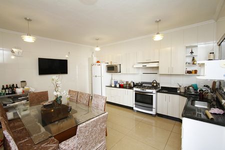Casa à venda com 510m², 3 quartos e 2 vagasCozinha