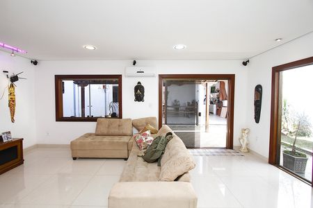Sala de casa à venda com 3 quartos, 510m² em Vista Alegre, Belo Horizonte