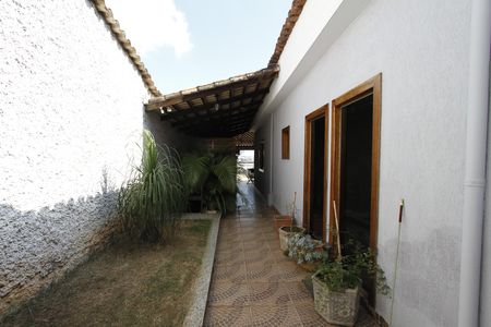 Casa à venda com 510m², 3 quartos e 2 vagasVaranda