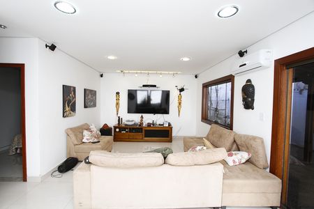 Casa à venda com 510m², 3 quartos e 2 vagasSala