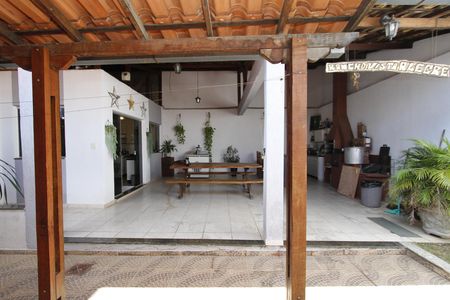 Casa à venda com 510m², 3 quartos e 2 vagasChurrasqueira
