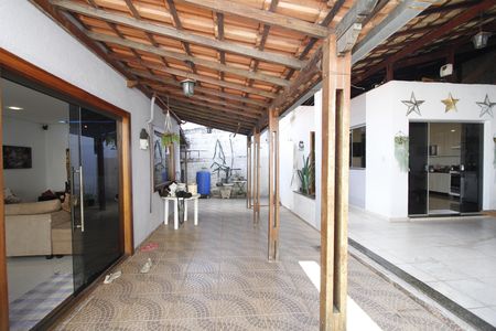 Casa à venda com 510m², 3 quartos e 2 vagasVaranda da Sala