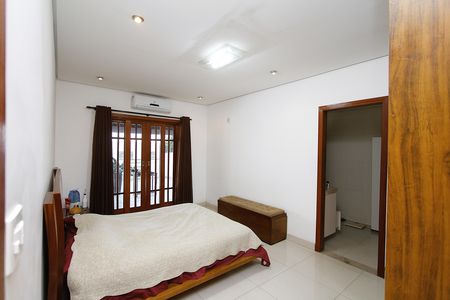 Quarto 1 - Suíte de casa à venda com 3 quartos, 510m² em Vista Alegre, Belo Horizonte