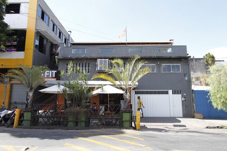 Casa à venda com 510m², 3 quartos e 2 vagasFachada