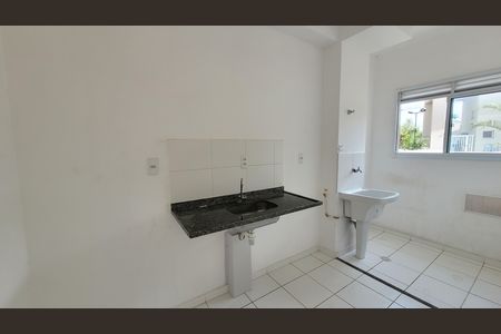 Apartamento para alugar com 58m², 2 quartos e 1 vaga Apartamento para alugar com 58m², 2 quartos e 1 vagaCozinha e Área de Serviço
