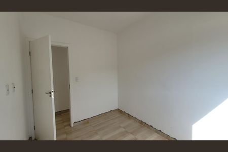 Quarto 01 de apartamento para alugar com 2 quartos, 58m² em Pequeno Coração, Itaquaquecetuba