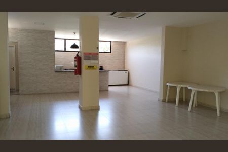 Apartamento para alugar com 70m², 3 quartos e 2 vagas Apartamento para alugar com 70m², 3 quartos e 2 vagasÁrea externa