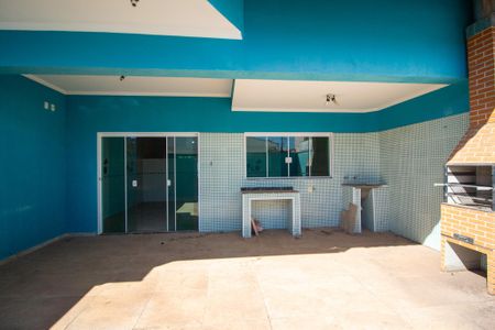 Casa de condomínio para alugar com 212m², 3 quartos e 3 vagasÁrea externa