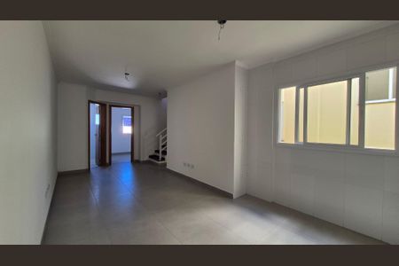 Sala  de apartamento para alugar com 2 quartos, 90m² em Parque Oratório, Santo André