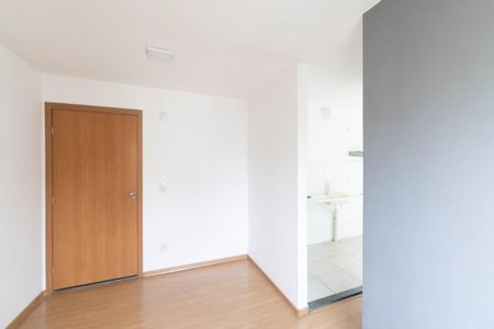 Sala de apartamento para alugar com 2 quartos, 45m² em Santa Cruz, Rio de Janeiro