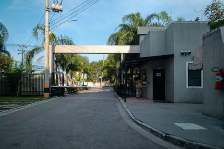 Apartamento para alugar com 45m², 2 quartos e 1 vagaFachada e portaria