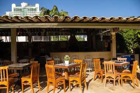 Casa de condomínio para alugar com 1200m², 8 quartos e 5 vagas Casa de condomínio para alugar com 1200m², 8 quartos e 5 vagasÁrea de Lazer