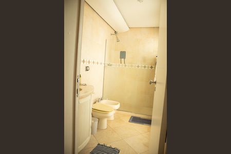 Casa de condomínio para alugar com 1200m², 8 quartos e 5 vagas Casa de condomínio para alugar com 1200m², 8 quartos e 5 vagasBanheiro
