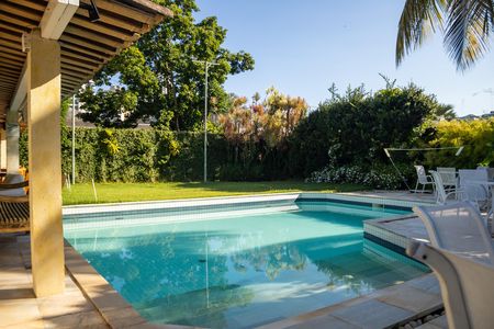 Casa de condomínio para alugar com 1200m², 8 quartos e 5 vagas Casa de condomínio para alugar com 1200m², 8 quartos e 5 vagasPiscina
