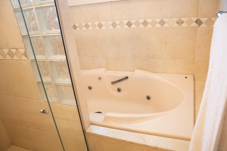 Casa de condomínio para alugar com 1200m², 8 quartos e 5 vagas Casa de condomínio para alugar com 1200m², 8 quartos e 5 vagasBanheiro
