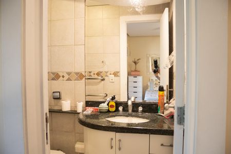 Casa de condomínio para alugar com 1200m², 8 quartos e 5 vagas Casa de condomínio para alugar com 1200m², 8 quartos e 5 vagasBanheiro