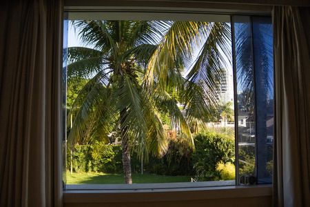 Casa de condomínio para alugar com 1200m², 8 quartos e 5 vagas Casa de condomínio para alugar com 1200m², 8 quartos e 5 vagasVista