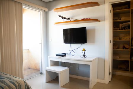 Casa de condomínio para alugar com 1200m², 8 quartos e 5 vagas Casa de condomínio para alugar com 1200m², 8 quartos e 5 vagasQuarto