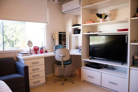 Casa de condomínio para alugar com 1200m², 8 quartos e 5 vagas Casa de condomínio para alugar com 1200m², 8 quartos e 5 vagasQuarto