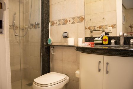Casa de condomínio para alugar com 1200m², 8 quartos e 5 vagas Casa de condomínio para alugar com 1200m², 8 quartos e 5 vagasBanheiro