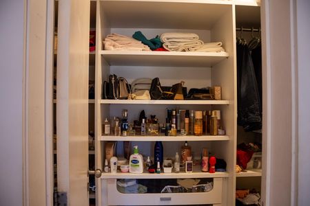 Casa de condomínio para alugar com 1200m², 8 quartos e 5 vagas Casa de condomínio para alugar com 1200m², 8 quartos e 5 vagasCloset