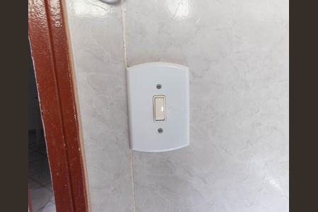 Casa à venda com 48m², 2 quartos e 2 vagasBanheiro