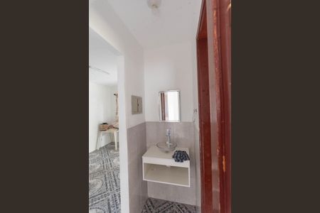 Casa à venda com 48m², 2 quartos e 2 vagasBanheiro