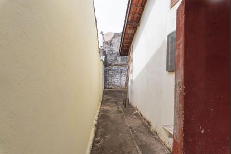 Casa à venda com 48m², 2 quartos e 2 vagasQuintal