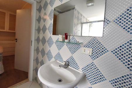 Banheiro Suíte de apartamento para alugar com 1 quarto, 43m² em Cambuí, Campinas