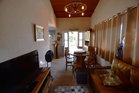 Casa para alugar com 1000m², 3 quartos e 10 vagasSala