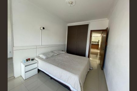 Quarto de apartamento à venda com 3 quartos, 95m² em Santa Amelia, Belo Horizonte