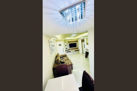 Sala de apartamento para alugar com 2 quartos, 50m² em São Marcos, Salvador