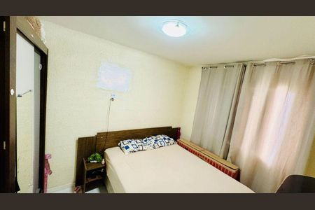 Quarto de apartamento para alugar com 2 quartos, 50m² em São Marcos, Salvador