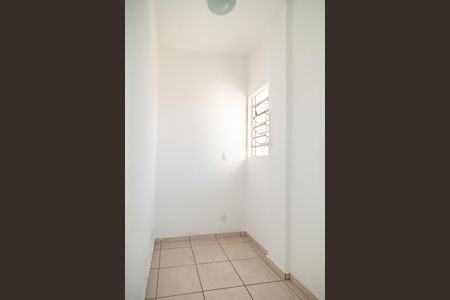 Apartamento para alugar com 74m², 2 quartos e sem vaga Apartamento para alugar com 74m², 2 quartos e sem vagaEscritório / Quarto 1
