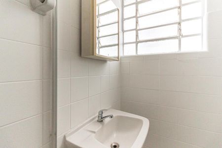 Apartamento à venda com 38m², 1 quarto e sem vaga Apartamento à venda com 38m², 1 quarto e sem vagaBanheiro