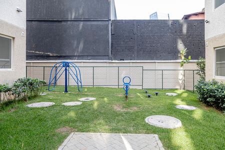Apartamento para alugar com 31m², 2 quartos e sem vagaÁrea comum - Playground
