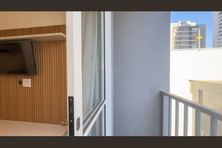 Studio para alugar com 24m², 1 quarto e sem vaga Studio para alugar com 24m², 1 quarto e sem vagaSacada