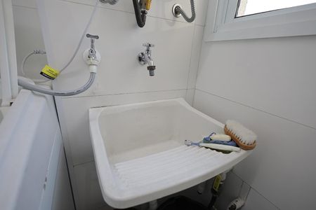 Apartamento à venda com 77m², 3 quartos e 2 vagas Apartamento à venda com 77m², 3 quartos e 2 vagasÁrea de Serviço