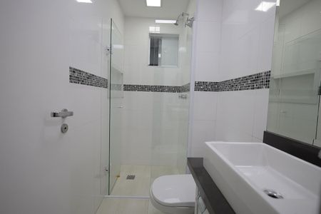 Apartamento à venda com 77m², 3 quartos e 2 vagas Apartamento à venda com 77m², 3 quartos e 2 vagasBanheiro