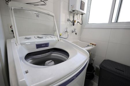 Apartamento à venda com 77m², 3 quartos e 2 vagas Apartamento à venda com 77m², 3 quartos e 2 vagasÁrea de Serviço