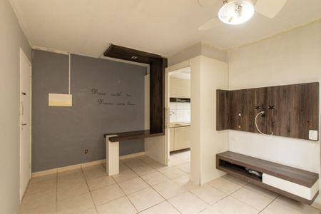 Sala de apartamento para alugar com 2 quartos, 45m² em Santa Cândida, Curitiba