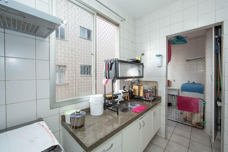 Apartamento à venda com 85m², 2 quartos e 2 vagasCOZINHA