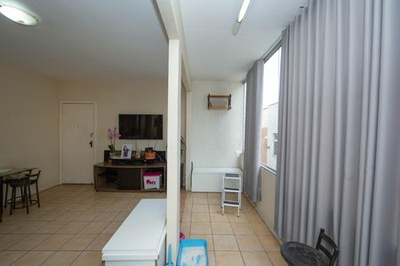 Apartamento à venda com 85m², 2 quartos e 2 vagasSALA