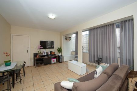 Apartamento à venda com 85m², 2 quartos e 2 vagasSALA