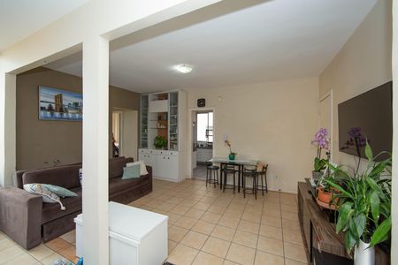 Apartamento à venda com 85m², 2 quartos e 2 vagasSALA