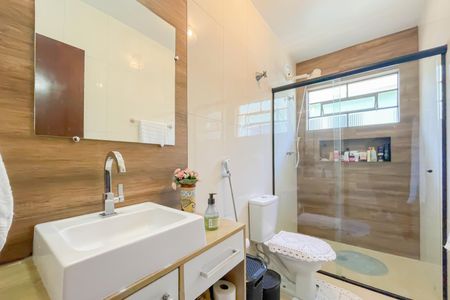 Banheiro 2 de casa à venda com 3 quartos, 137m² em Jardim D’abril, Osasco
