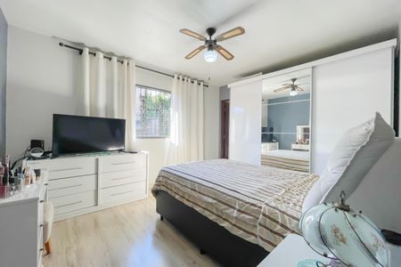 Casa à venda com 137m², 3 quartos e 2 vagas Casa à venda com 137m², 3 quartos e 2 vagasSuíte